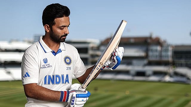 Rahane: ரஞ்சி கோப்பை மும்பை அணியின் கேப்டன் பதவியிலிருந்து விலகல்; ரஹானே சொல்லும் காரணம் என்ன?