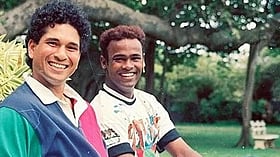 "சச்சின் என் சகோதரரை விட பெரியவர் எனவும் கூற முடியாது!"- வினோத் காம்ப்ளியின் சகோதரர்