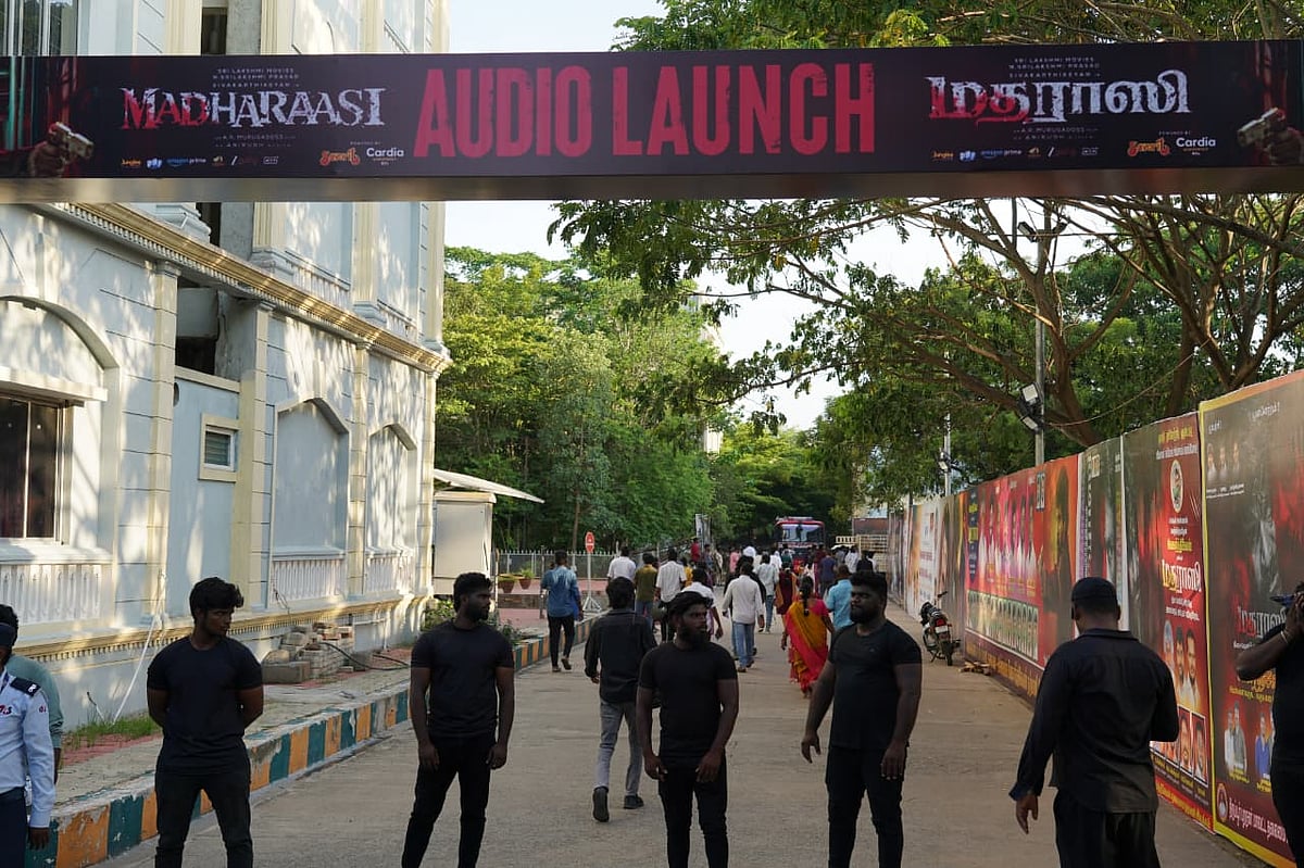 Madharaasi: முடிஞ்சா தொட்றா பார்க்கலாம்! - மதராஸி இசை வெளியீட்டு விழா க்ளிக்ஸ்|Photo Album