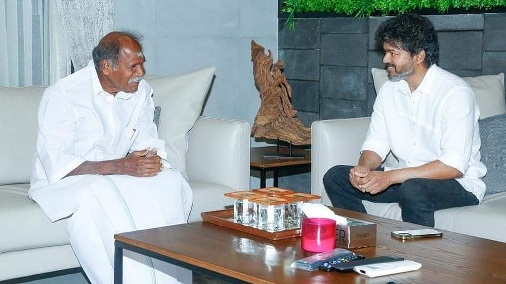`தமிழக முதல்வர் விஜய்யைப் போல செய்வாரா முதல்வர் ரங்கசாமி?’ - கேட்கிறார் முன்னாள் முதல்வர் நாராயணசாமி