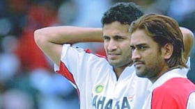 ``ரசிகர் போரா? PR லாபியா?'' – தோனி குறித்த எதிர்மறை வீடியோ பரவலுக்கு இர்ஃபான் பாதானின் பதில்!