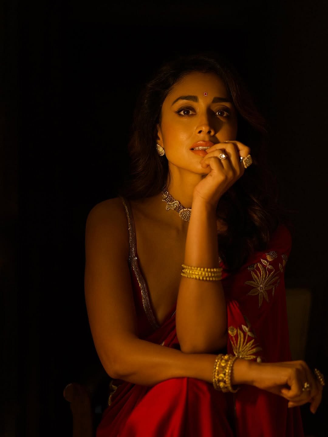 Shriya Saran: நடிகை ஸ்ரேயாவின் Cute கிளிக்ஸ் | Photo Album