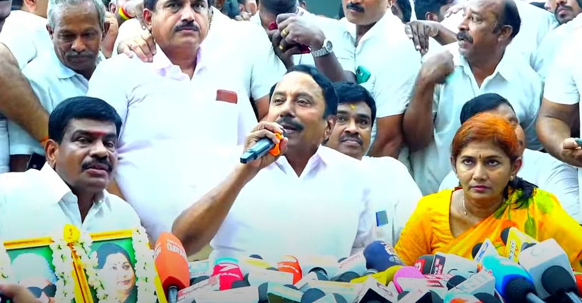 ``செங்கோட்டையன் உடம்பில் ஓடுவது அதிமுக ரத்தம்; நெருக்கடியான காலங்களில் - சசிகலா