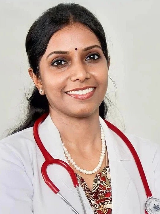 Doctor Vikatan: குடலைச் சுத்தப்படுத்த விளக்கெண்ணெய் எடுத்துக்கொள்வது சரியா?