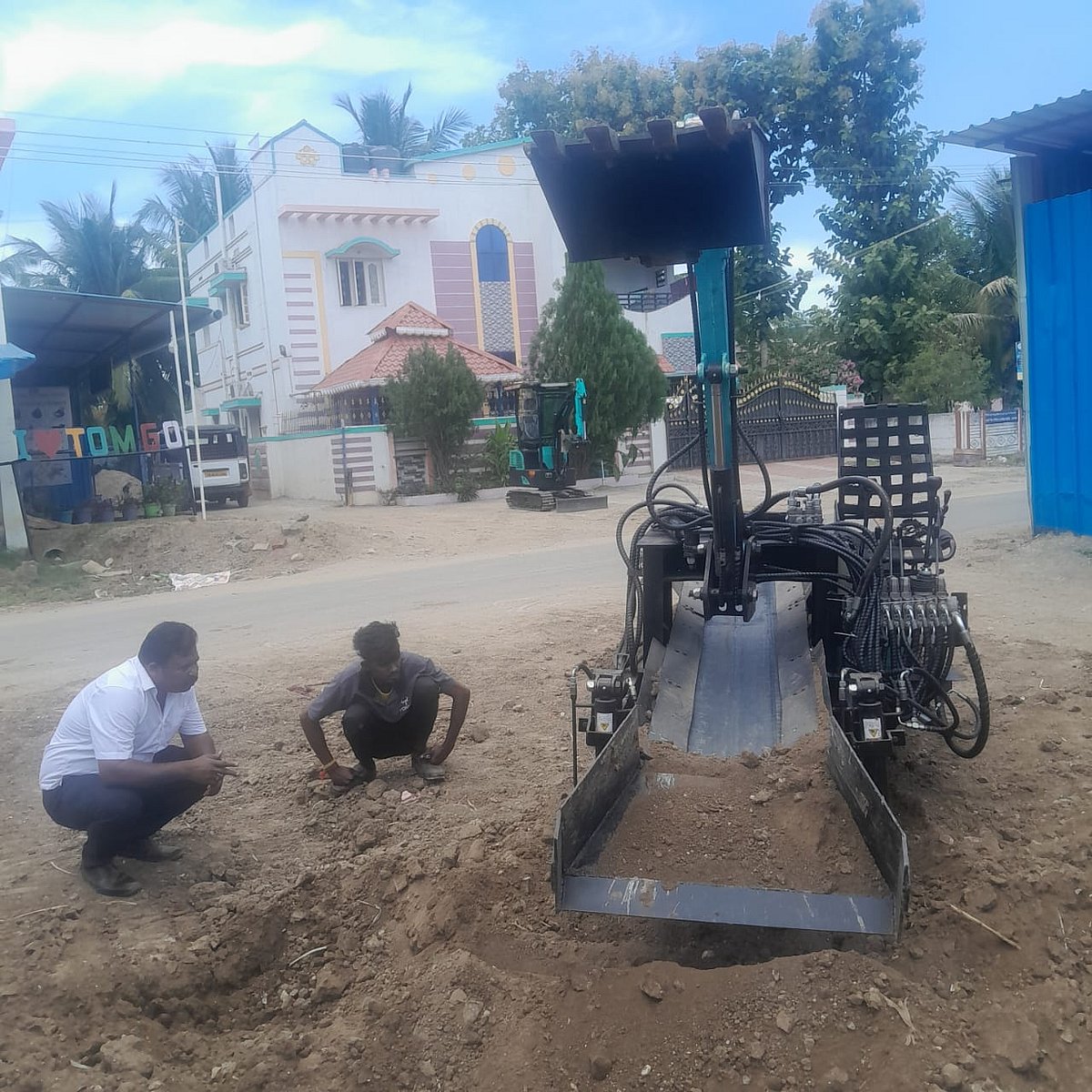 டாம்கோ அக்ரோ மெசின்ஸ்