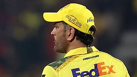 Dhoni: "ஐபிஎல்லில் டக்அவுட்டை நாடாத ஒரே கேப்டன்" - ரிக்கி பாண்டிங் புகழாரம்!