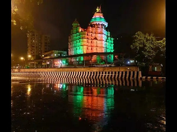 மும்பை-சித்திவிநாயக்-கோயில்:-குடியிருப்பு-கட்டிடங்களை-வாங்கி,-ரூ.100-கோடியில்-விரிவாக்கத்-திட்டம்