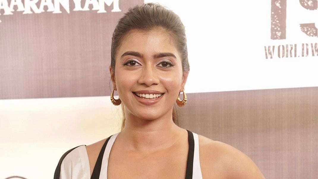விஷ்னு ரேச்சல்
