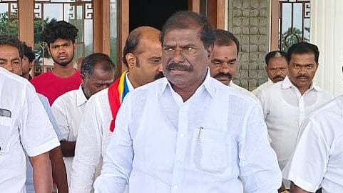 பாமக கௌரவத் தலைவர் ஜி.கே. மணி
