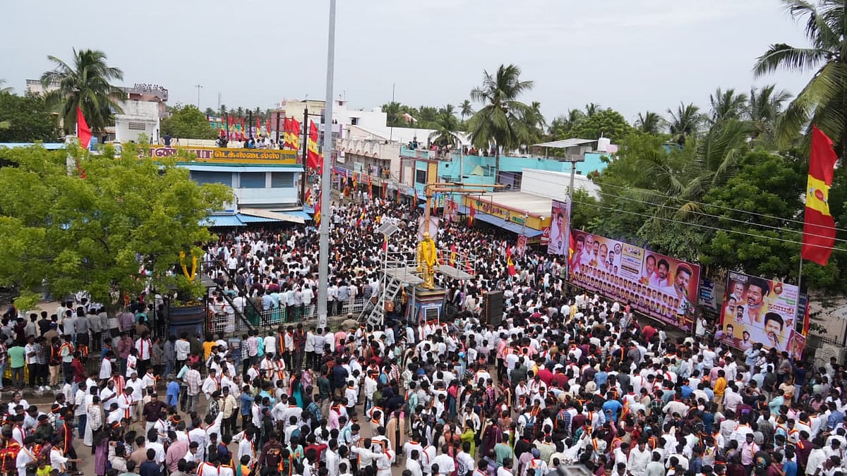 அதிகரிக்கும் மக்கள் கூட்டம்
