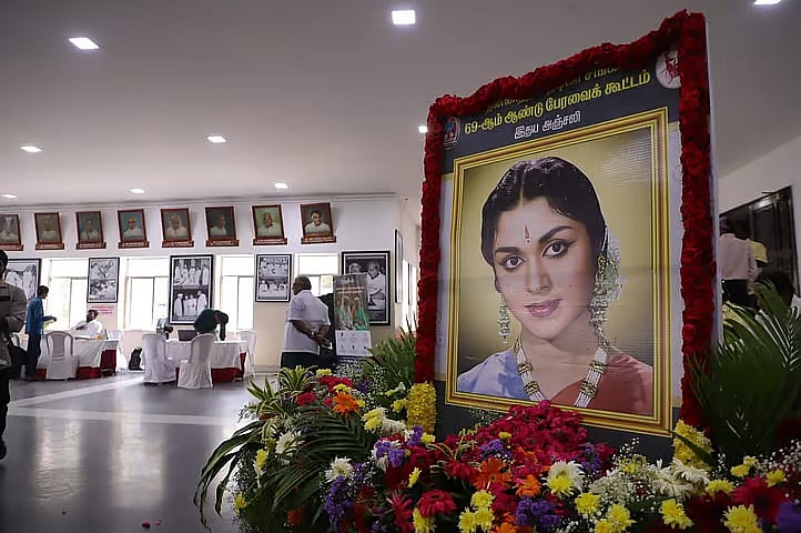 நடிகர் சங்க பொதுக்குழு கூட்டம்