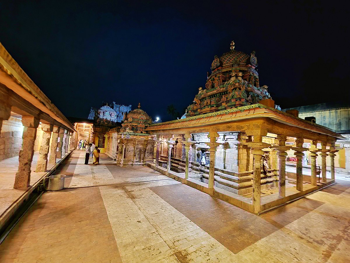 பட்டீஸ்வரம் துர்க்கை அம்மன் கோவில் 