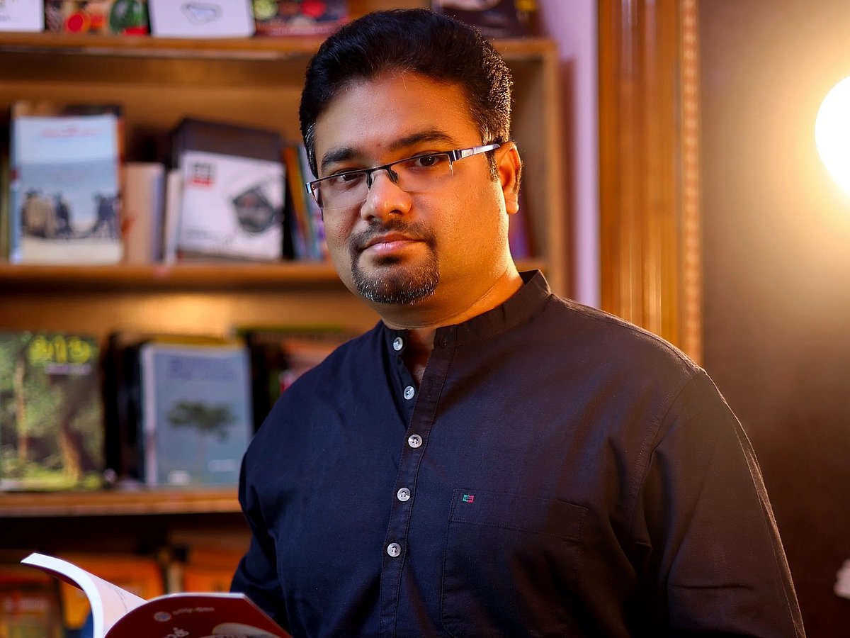 Doctor Vikatan: 60 வயதில் சர்க்கரைநோய்... சித்த மருந்துகள் எடுத்துக்கொண்டாலே போதுமா?