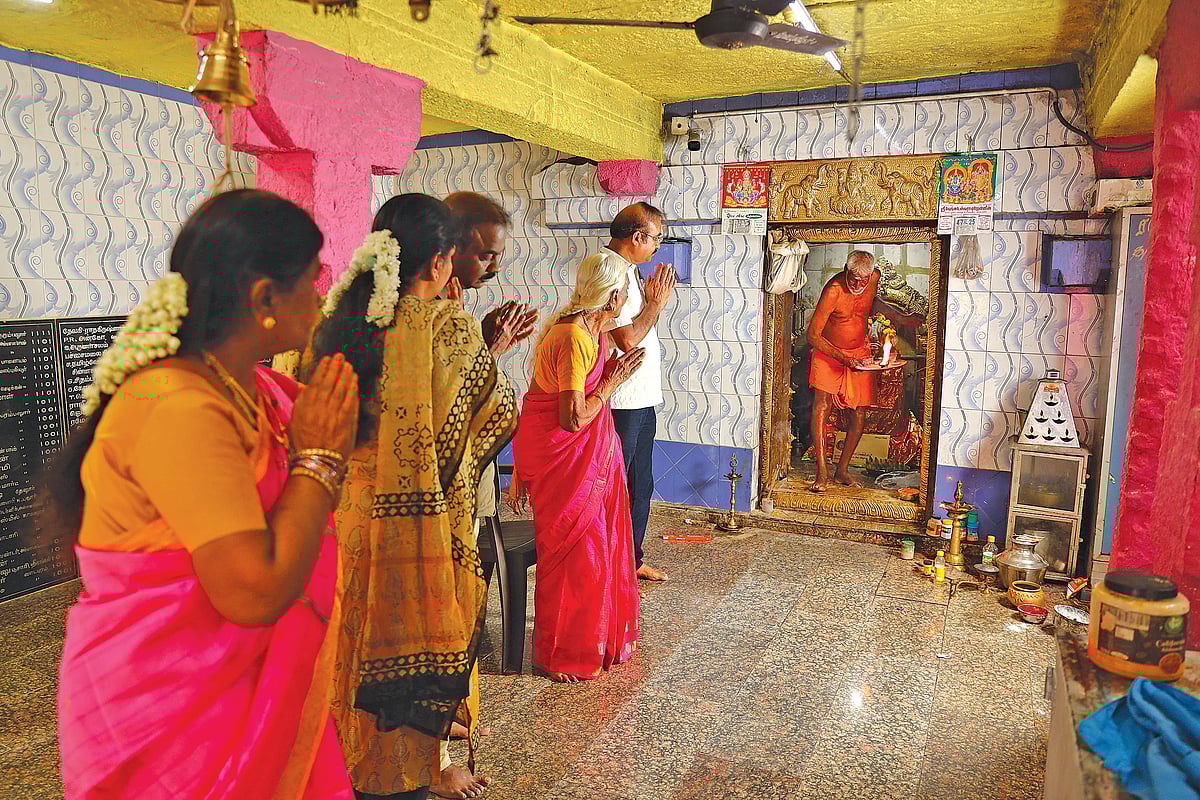 சீதாலட்சுமி குடும்பத்தினருடன்