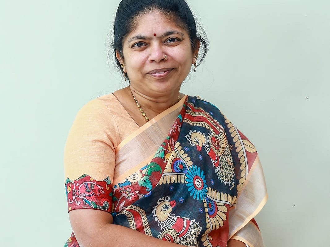 பொருளாளர் திலகபாமா 