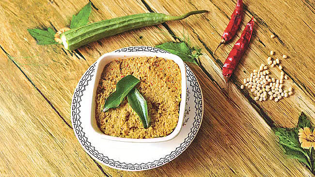 பீர்க்கங்காய்த் தோல் துவையல்