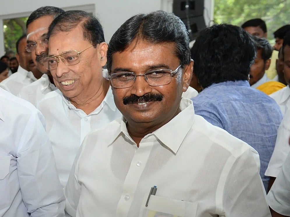 திமுக நா. கார்த்திக்