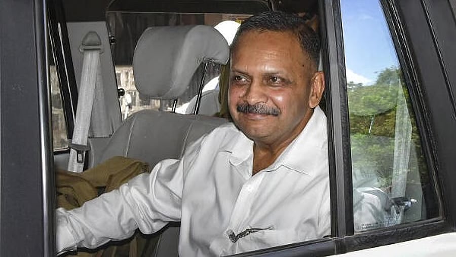 ராணுவ அதிகாரி லெப்டினன்ட் கர்னல் பிரசாத் புரோஹித்