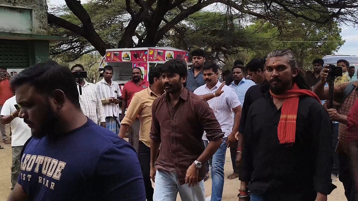 தனுஷ் சாமி தரிசனம்