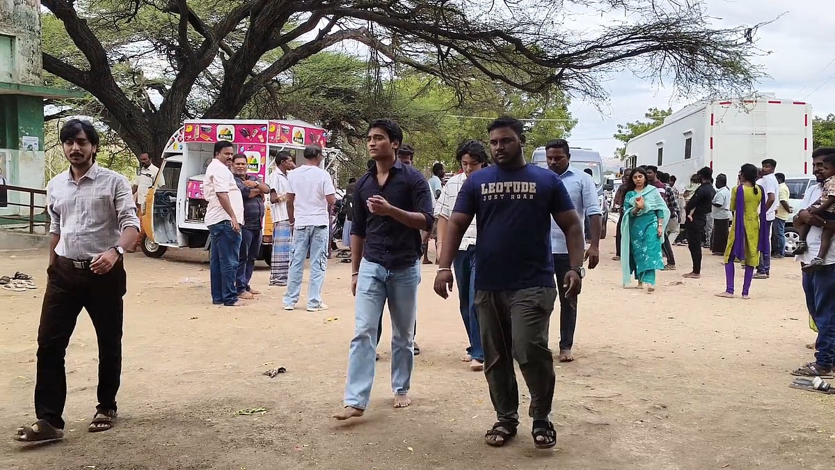 தனுஷ் சாமி தரிசனம்