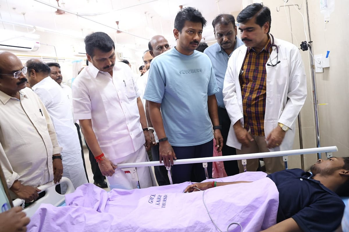 கரூர் கூட்ட நெரிசல் சோகக் காட்சிகள்