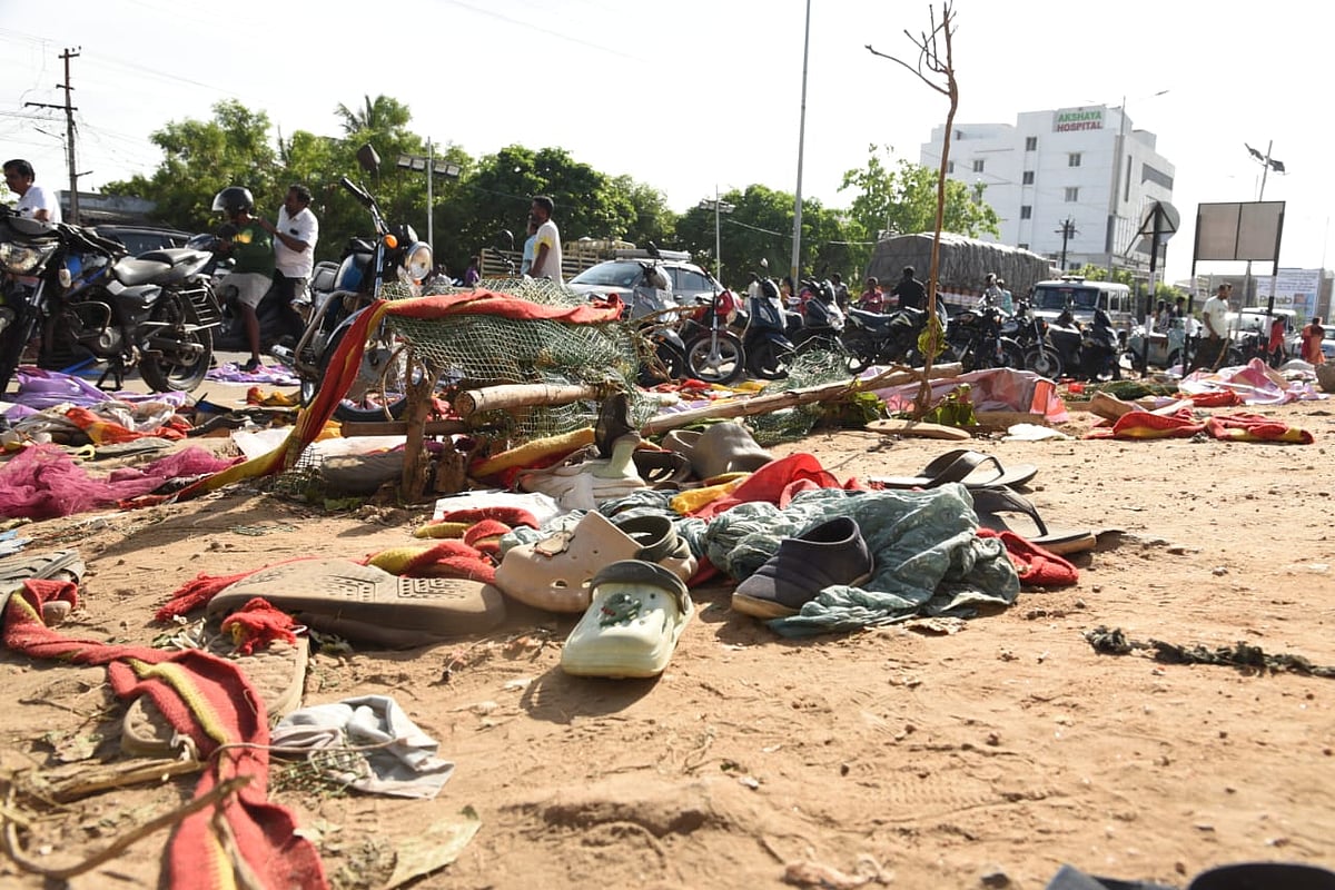 கரூர் கூட்ட நெரிசல் சோகக் காட்சிகள்