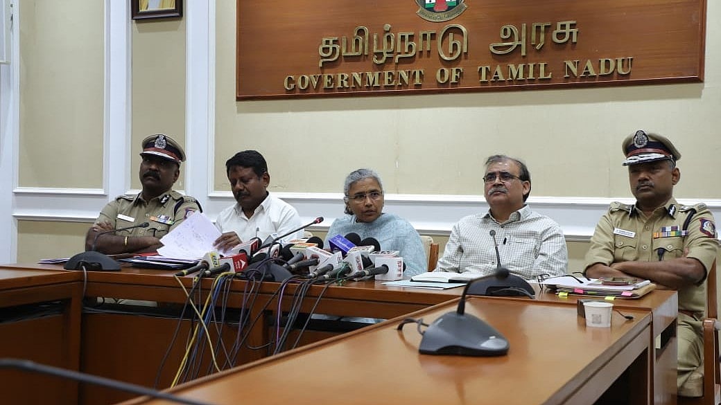 அமுதா ஐ.ஏ.எஸ் உள்ளிட்டோர் - தமிழ்நாடு அரசு