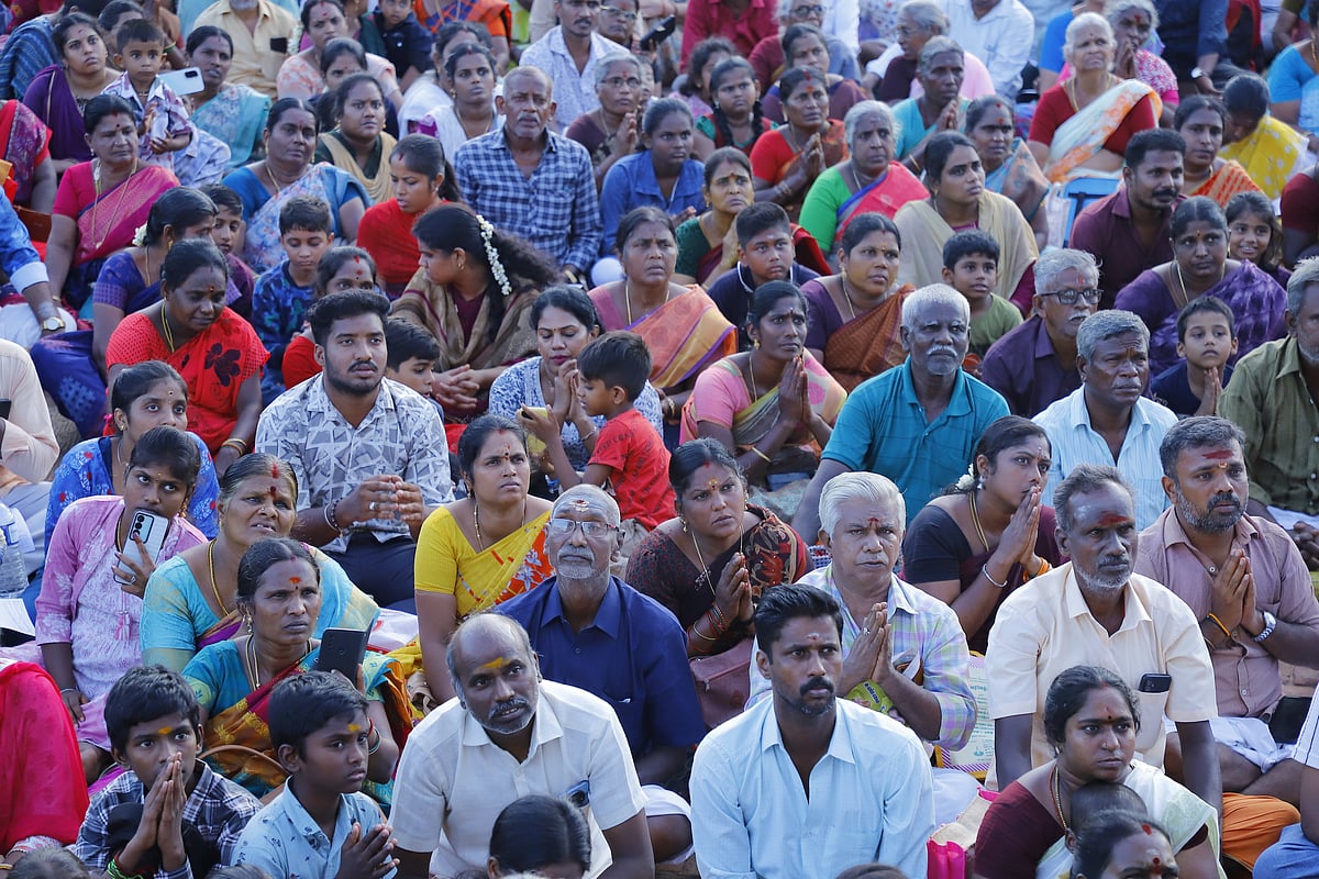 தஞ்சாவூர் பெரிய கோயிலில் சனிப் பிரதோஷ வழிபாடு