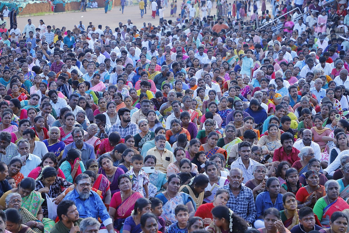 தஞ்சாவூர் பெரிய கோயிலில் சனிப் பிரதோஷ வழிபாடு