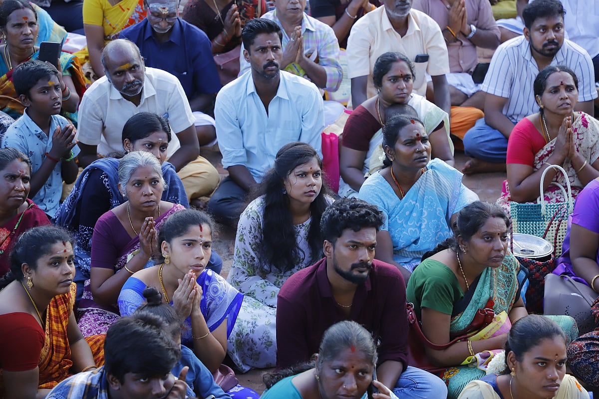 தஞ்சாவூர் பெரிய கோயிலில் சனிப் பிரதோஷ வழிபாடு