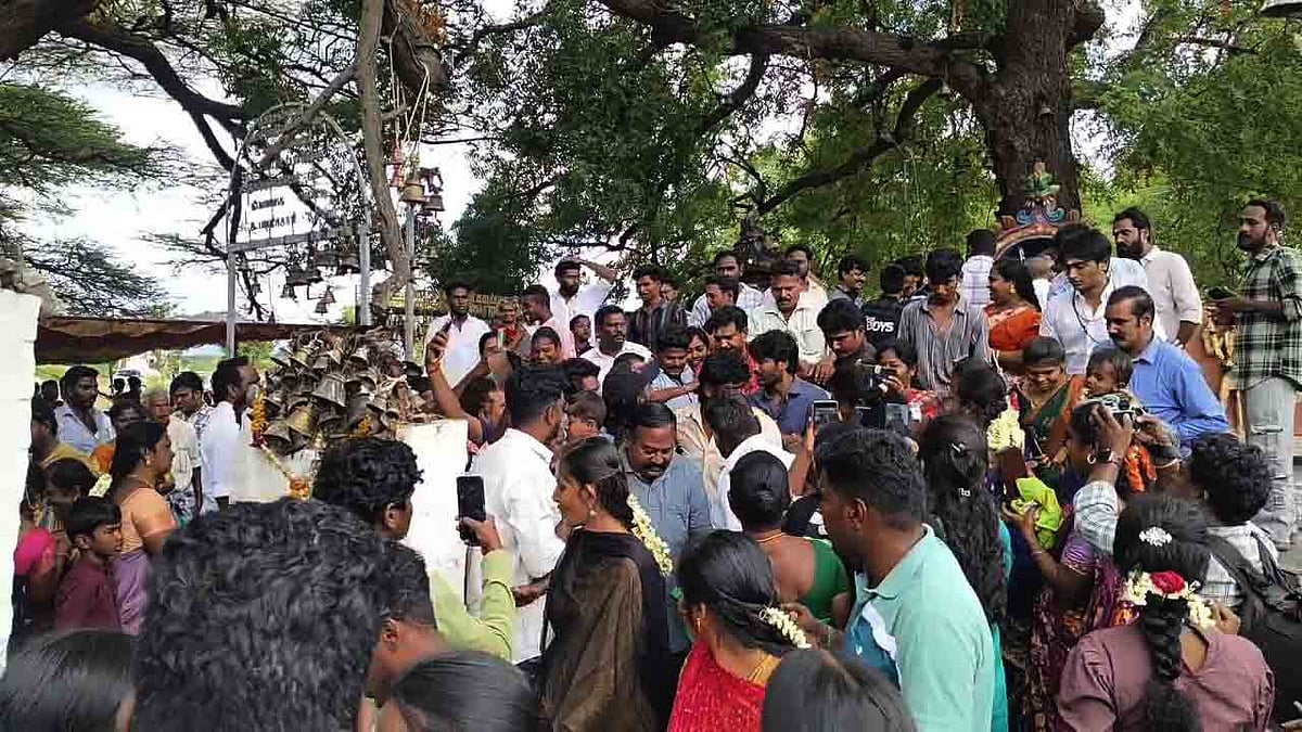 குலதெய்வம் கோயிலில் தனுஷ் வழிபாடு
