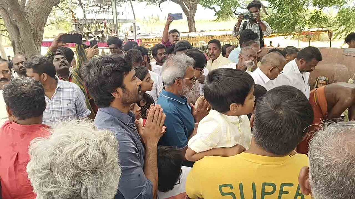 குலதெய்வம் கோயிலில் தனுஷ் வழிபாடு