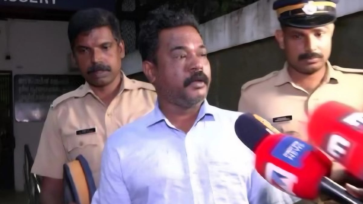 டாக்டரை வெட்டியதாக கைதுசெயப்பட்ட அனூப்