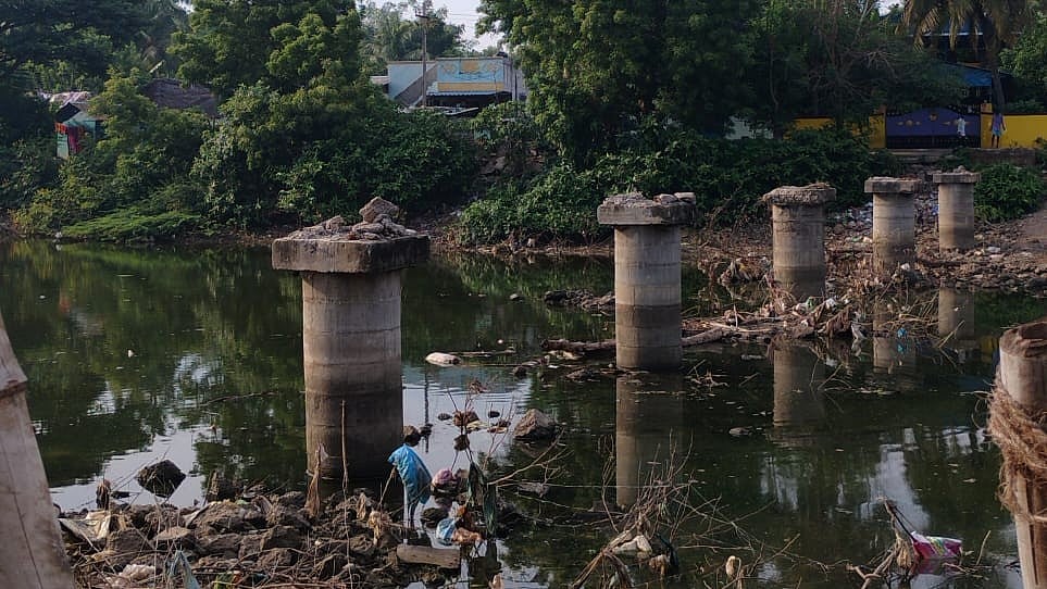 இடிக்கப்பட்ட பாலம் மீண்டும் கட்டப்படுமா?