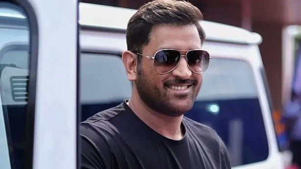 மதுரையில் தோனி