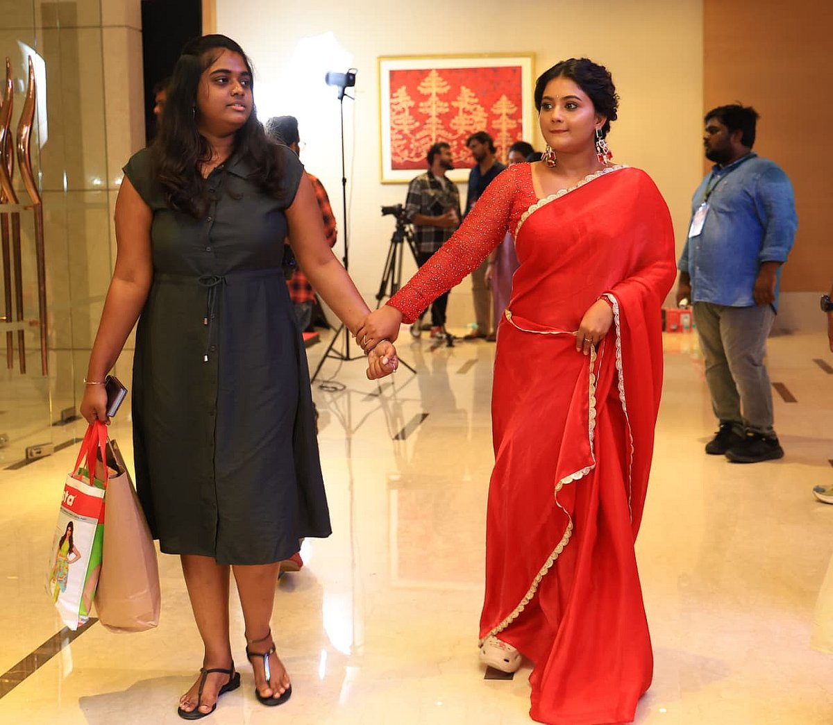 `சிறகடிக்க ஆசை' சீரியல் நடிகை கோமதி பிரியா