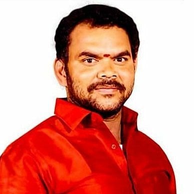 திண்டுக்கல் மாநகர காங்கிரஸ் கமிட்டி தலைவர் மணிகண்டன்