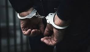 ”டூவீலரில் 229 கிலோ மீட்டர், திருட்டு நகையில் ஜாலி டூர்”- செயின் பறித்த நண்பர்கள் சிக்கியது எப்படி?!