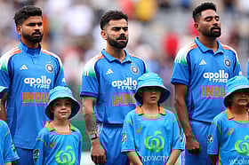 Aus vs Ind : 'குறுக்கிட்ட மழை; முதல் போட்டியிலேயே தோற்ற இந்திய அணி!' - என்ன நடந்தது?