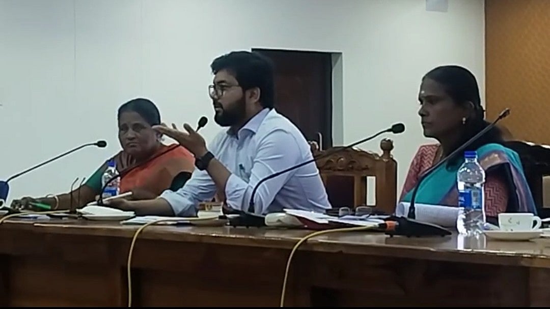 அதிகாரிகளை விளாசிய தேனி ஆட்சியர் ரஞ்சித் சிங்