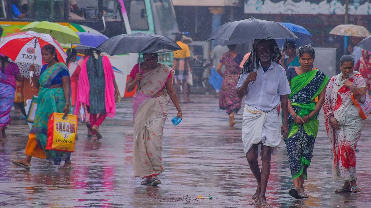 Rain Alert: உருவான காற்றழுத்தத் தாழ்வு பகுதி; எங்கெல்லாம் கனமழைக்கு வாய்ப்பு?