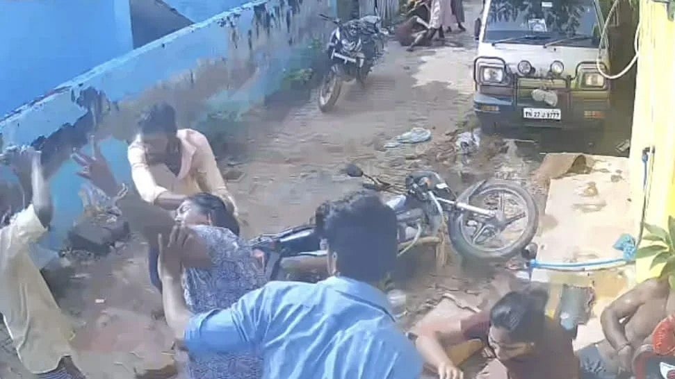 வீடு புகுந்து கொடூரமாக தாக்கிய ரவுடி கும்பல்