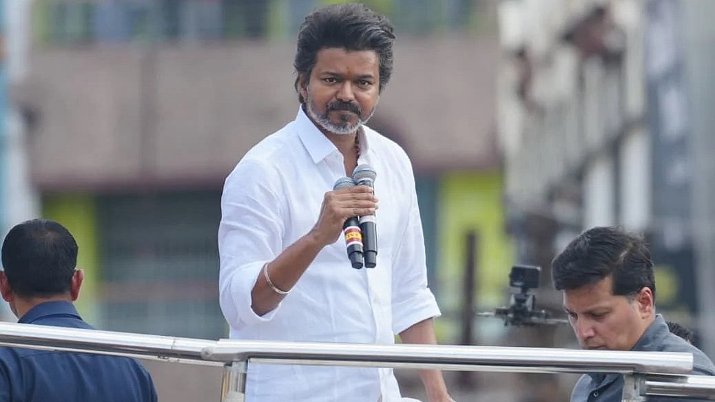 தமிழக வெற்றிக் கழகத்தின் தலைவர் விஜய்