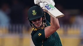 ICC Women's World Cup: 169 ரன்கள் குவித்த லாரா வோல்வார்ட்; இறுதிப்போட்டிக்குள் தென்னாப்பிரிக்கா!