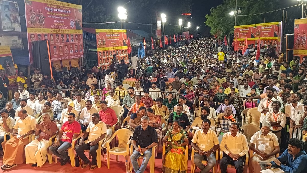 மருது பாண்டியர்கள் நினைவேந்தல் பொதுக்கூட்டத்தில் சீமான்