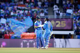 Ind vs SA : அதிரடி காட்டிய ஷெபாலி, ரிச்சா; 300 யை நெருங்கிய இந்தியா! - கோப்பையை வெல்லுமா?