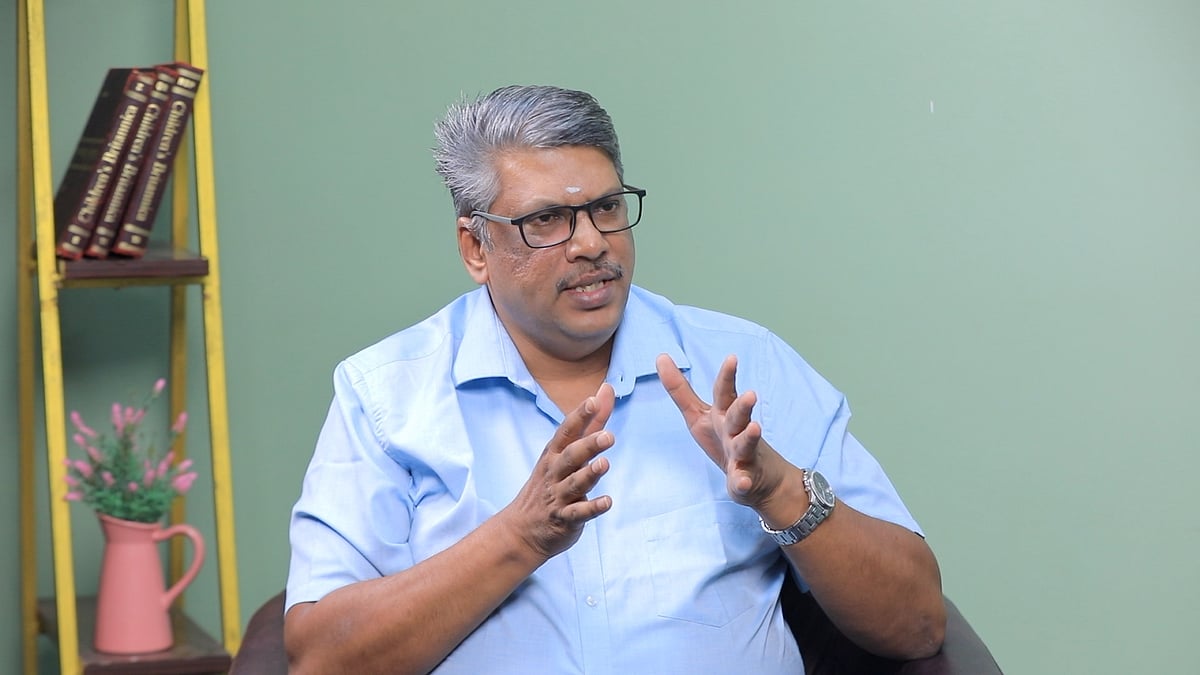 பி.பத்மநாபன், நிதி ஆலோசகர்.