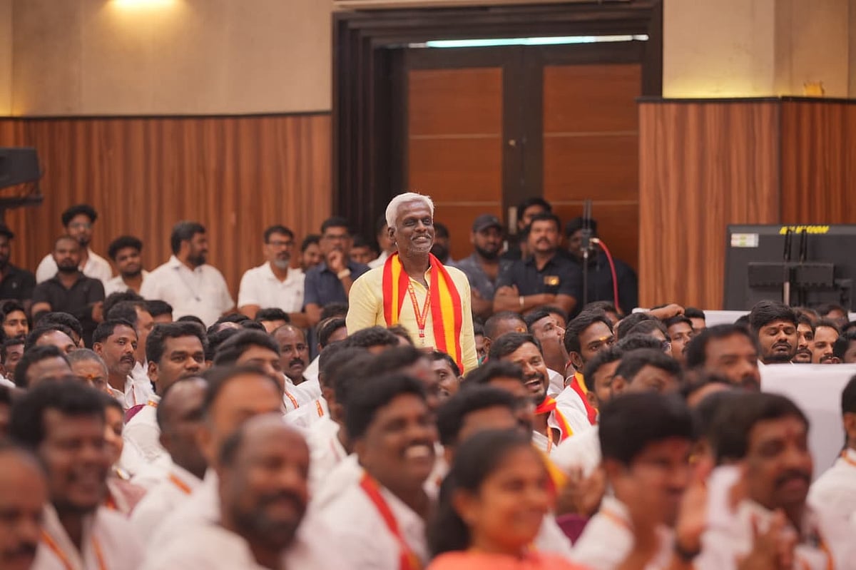 தவெக சிறப்புப் பொதுக்குழு கூட்டம்