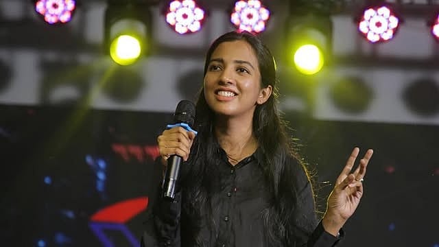 மாதம்பட்டி ரங்கராஜின் மனைவி ஸ்ருதி பிரியா