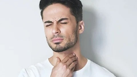 தொண்டை கம்மல்